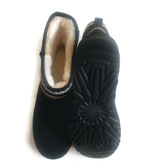 UGG Classic Mini Atherson Mens Size 11 Womens Size 12 Leather Suede Boot Black - Picture 7 of 8